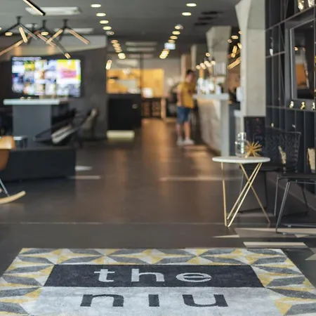 - The Niu, Coin Frankfurt Ostend By Ihg Hotel 3*