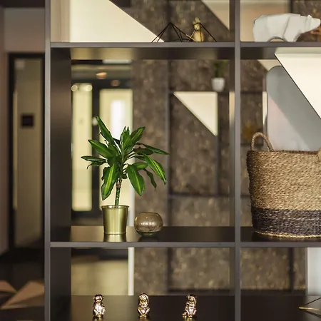 - The Niu, Coin Frankfurt Ostend By Ihg Hotel