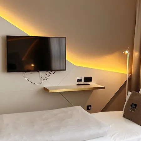 호텔 - The Niu, Coin Frankfurt Ostend By Ihg 3*
