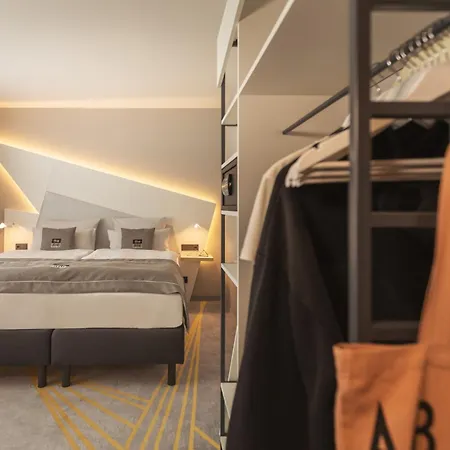 - The Niu, Coin Frankfurt Ostend By Ihg 호텔