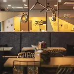 - The Niu, Coin Frankfurt Ostend By Ihg Hotell
