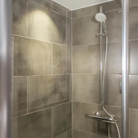 - The Niu, Coin Frankfurt Ostend By Ihg فندق فرانكفورت