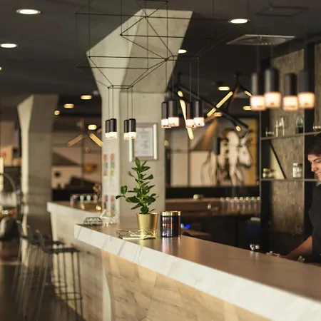 - The Niu, Coin Frankfurt Ostend By Ihg