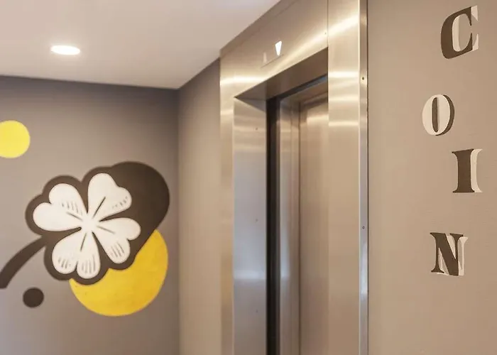 - The Niu, Coin Frankfurt Ostend By Ihg 3*