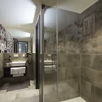 - The Niu, Coin Frankfurt Ostend By Ihg